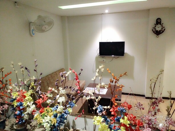 Imagen de los interiores del Hotel Shreeram. Foto 36