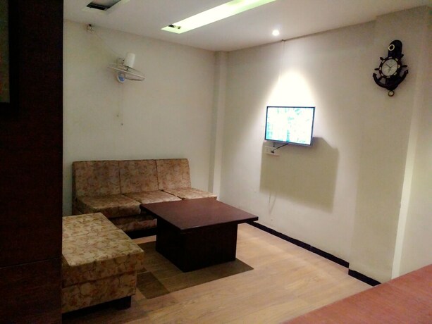 Imagen de los interiores del Hotel Shreeram. Foto 37