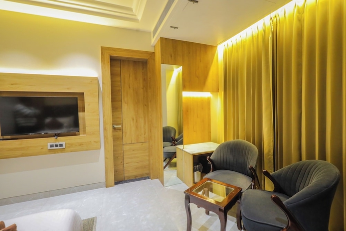 Imagen de la habitación del Hotel Shri Damodar Dham. Foto 11