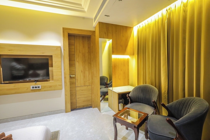 Imagen de la habitación del Hotel Shri Damodar Dham. Foto 12