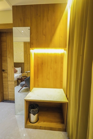 Imagen de la habitación del Hotel Shri Damodar Dham. Foto 13