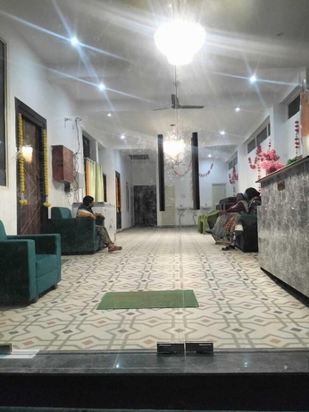 Imagen de los interiores del Hotel Shri Dham And Resort. Foto 10