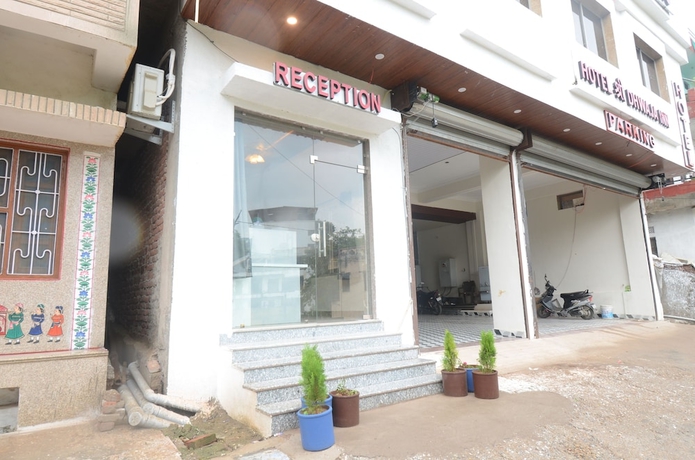 Imagen de los interiores del Hotel Shri Dhwaja Inn. Foto 7