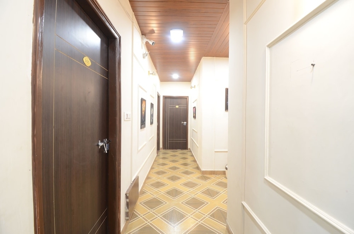Imagen de los interiores del Hotel Shri Dhwaja Inn. Foto 10