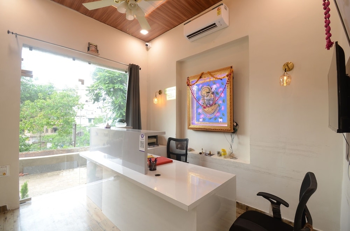 Imagen de los interiores del Hotel Shri Dhwaja Inn. Foto 16