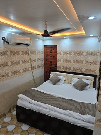 Imagen de la habitación del Hotel Shri Ganga Palace. Foto 13