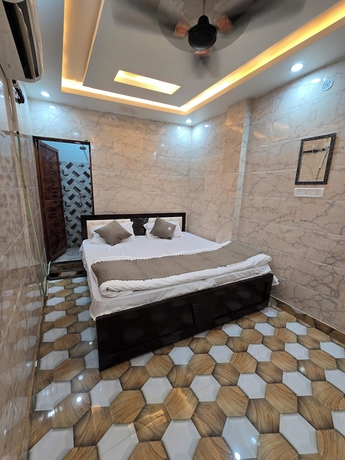 Imagen de la habitación del Hotel Shri Ganga Palace. Foto 15