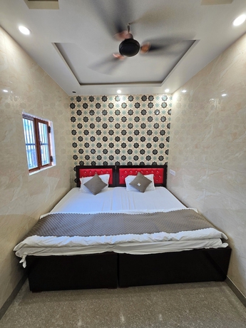 Imagen de la habitación del Hotel Shri Ganga Palace. Foto 16