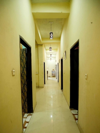 Imagen de los interiores del Hotel Shri Gauraj Dham Vrindavan. Foto 9