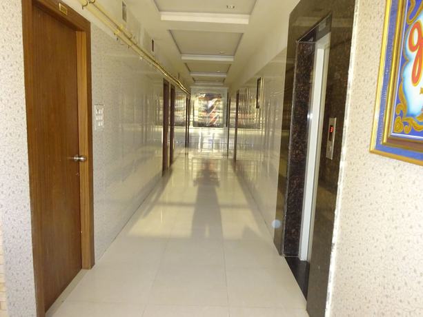 Imagen de los interiores del Hotel Shri Hari Prem. Foto 19