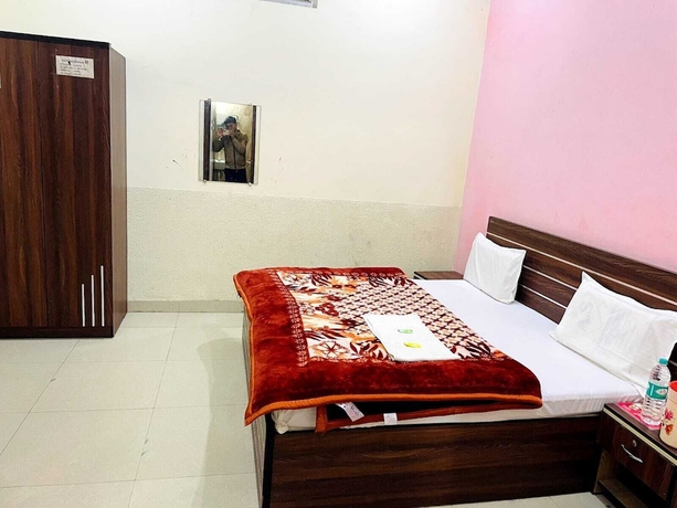 Imagen de la habitación del Hotel Shri Kamal Dham Vrindavan. Foto 1