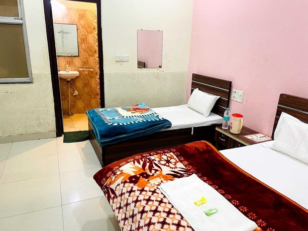 Imagen de la habitación del Hotel Shri Kamal Dham Vrindavan. Foto 11