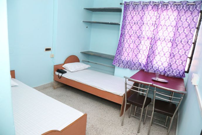 Imagen de la habitación del Hotel Shri Karani Vilas. Foto 14