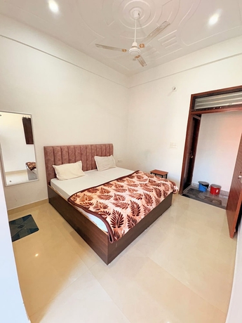 Imagen de la habitación del Hotel Shri Krishna Palace. Foto 11