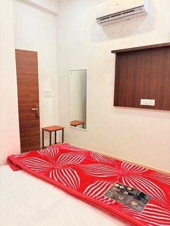 Imagen de la habitación del Hotel Shri Krishna Palace. Foto 14