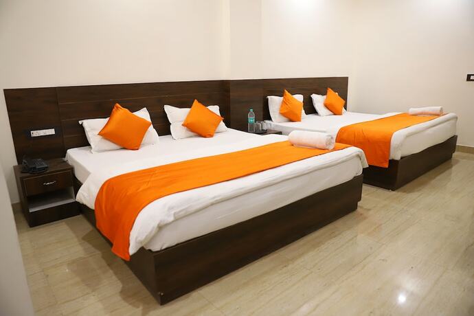 Imagen de la habitación del Hotel Shri Krishna, Piparia. Foto 16