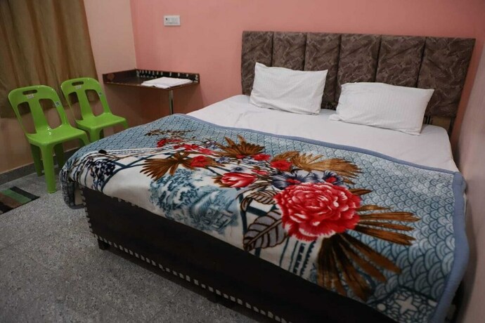 Imagen de la habitación del Hotel Shri Laddu Gopal Guest House. Foto 19