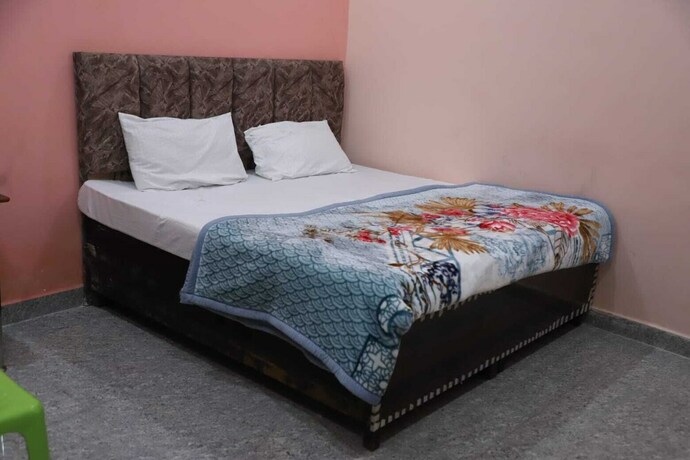 Imagen de la habitación del Hotel Shri Laddu Gopal Guest House. Foto 20