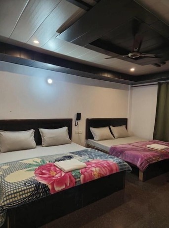 Imagen de la habitación del Hotel Shri Narayan Resort. Foto 4