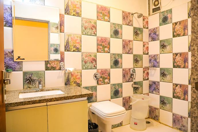 Imagen de la habitación del Hotel Shri Radha Nikunj Vrindavan Opposite Prem Mandir. Foto 9