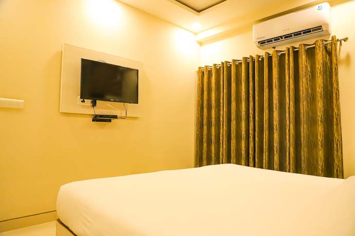 Imagen de la habitación del Hotel Shri Radha Nikunj Vrindavan Opposite Prem Mandir. Foto 12