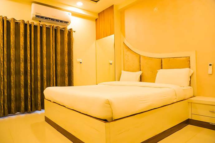 Imagen de la habitación del Hotel Shri Radha Nikunj Vrindavan Opposite Prem Mandir. Foto 15