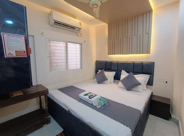 Imagen de la habitación del Hotel Shri Radha hotels. Foto 5