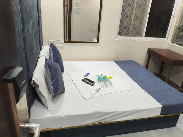 Imagen de la habitación del Hotel Shri Radha hotels. Foto 6