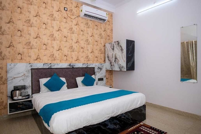 Imagen de la habitación del Hotel Shri Radhe Radhe Paying Guest House. Foto 5