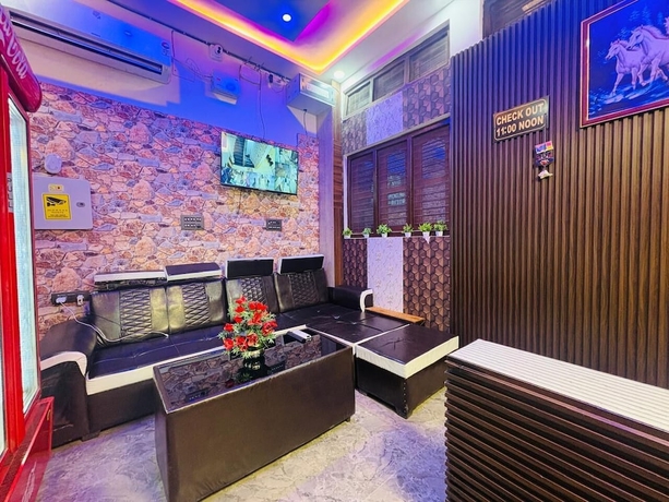 Imagen de los interiores del Hotel Shri Radhe Radhe Paying Guest House. Foto 9