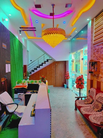 Imagen de los interiores del Hotel Shri Radhe Radhe Paying Guest House. Foto 12