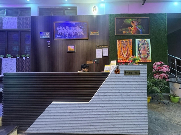 Imagen de los interiores del Hotel Shri Radhe Radhe Paying Guest House. Foto 14