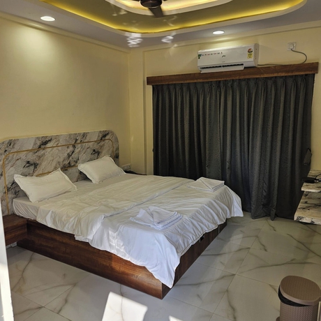 Imagen de la habitación del Hotel Shrikar Resort. Foto 6