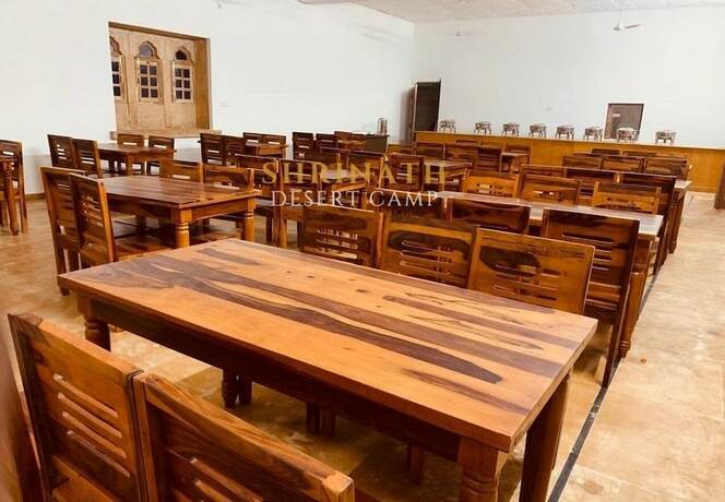 Imagen del bar/restaurante del Hotel Shrinath Desert Camp. Foto 20