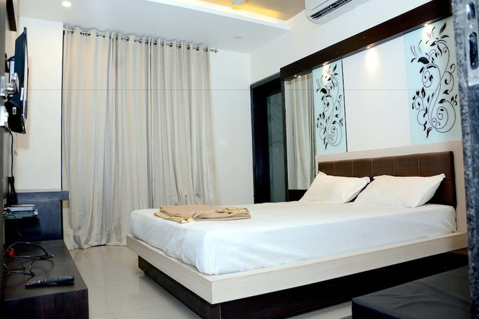 Imagen de la habitación del Hotel Shrinath. Foto 6