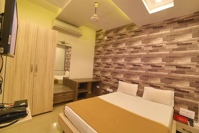 Imagen de la habitación del Hotel Shrinath. Foto 9