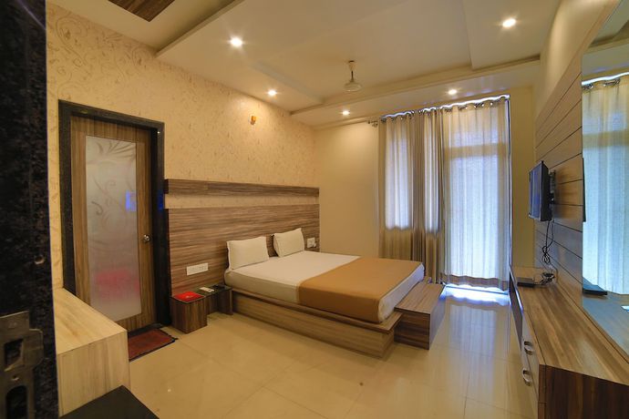 Imagen de la habitación del Hotel Shrinath. Foto 13