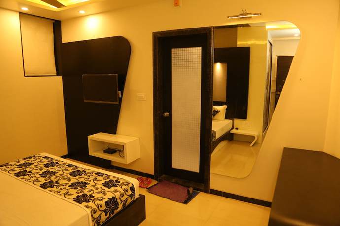 Imagen de la habitación del Hotel Shrinath. Foto 14