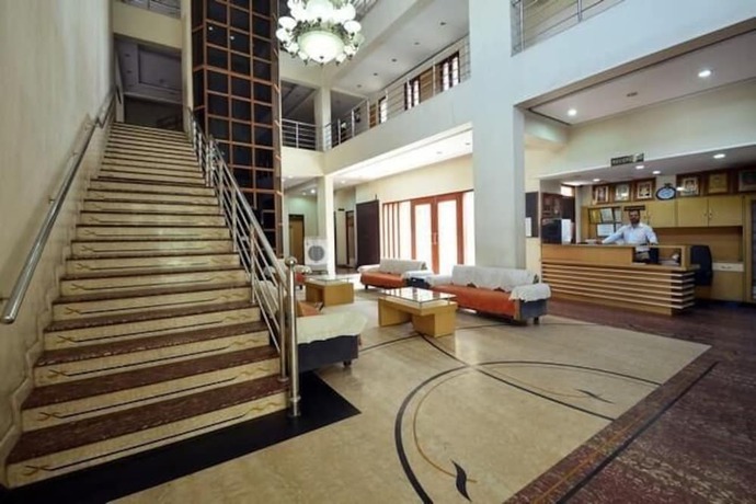 Imagen de los interiores del Hotel Shrinathinn. Foto 14
