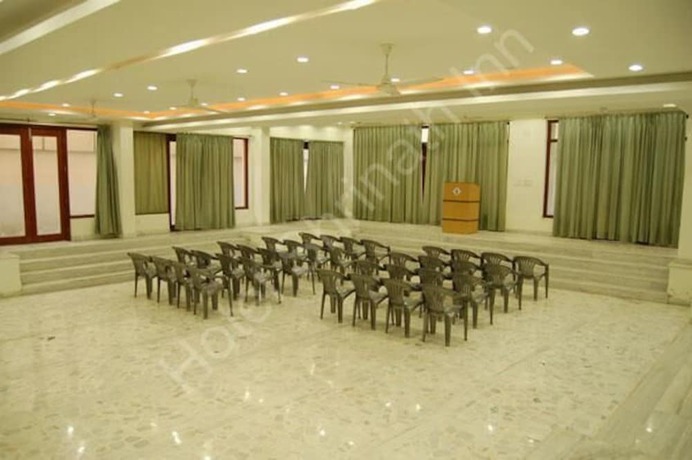 Imagen de los interiores del Hotel Shrinathinn. Foto 17