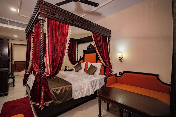 Imagen de la habitación del Hotel Shringar Mahal. Foto 15