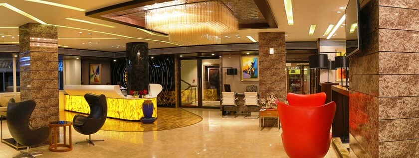 Imagen del bar/restaurante del Hotel Shubh Inn. Foto 16