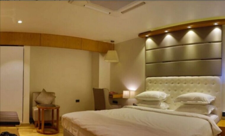 Imagen de la habitación del Hotel Shubh Inn. Foto 24