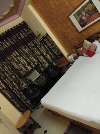 Imagen de la habitación del Hotel Shubh, Kanpur. Foto 6