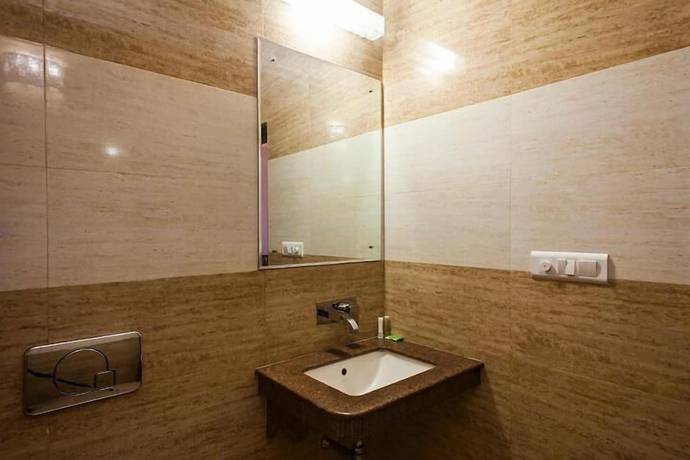 Imagen de la habitación del Hotel Shubham Majesty. Foto 12