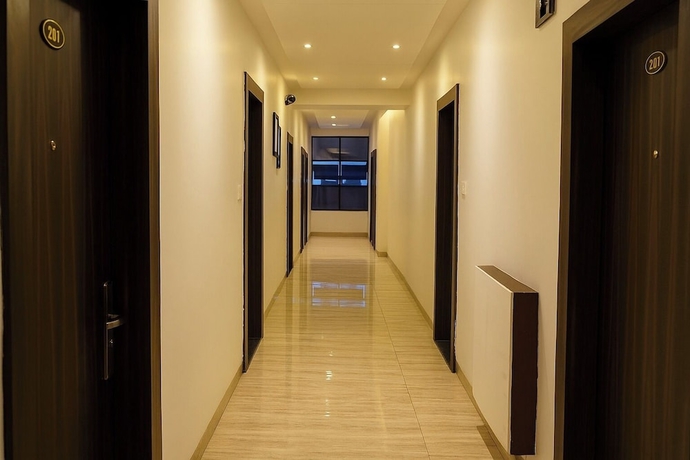 Imagen de los interiores del Hotel Shubhshree. Foto 6
