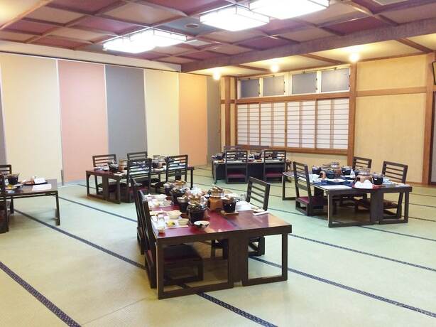 Imagen del bar/restaurante del Hotel Shunjyuan Wakanoyu. Foto 12