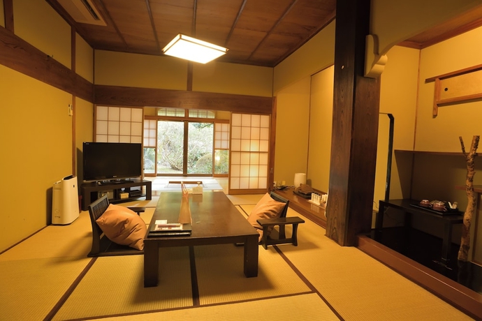 Imagen de la habitación del Hotel Shuzenji Kizuna Plus. Foto 11