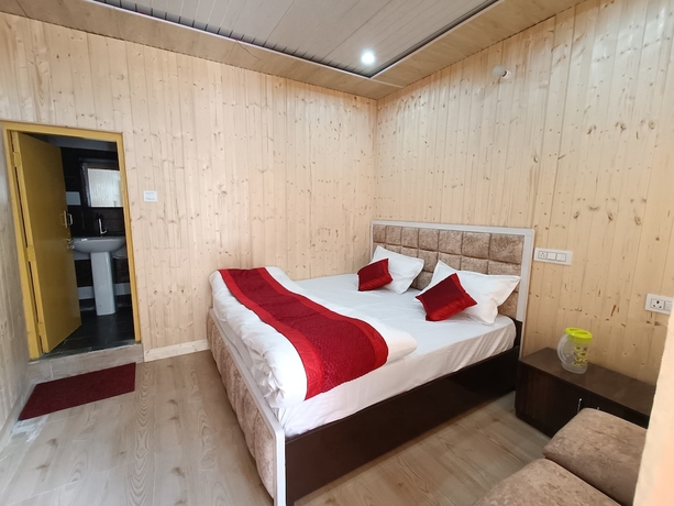 Imagen de la habitación del Hotel Shwetambara. Foto 4