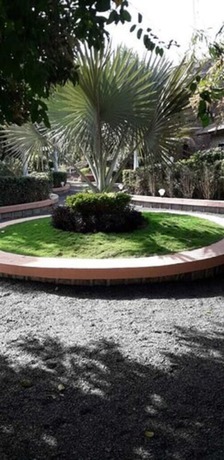 Imagen de los exteriores del Hotel Shyam Farm House and Resort. Foto 15